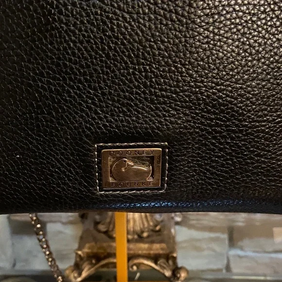 Dooney & Bourke Black Leather Tote with Gold Accents EUC - Picture 2 of 9